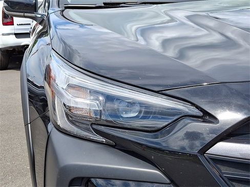 Used 2023 Subaru Outback Limited image 9