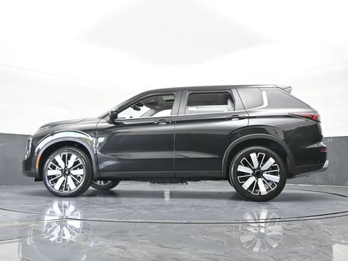 New 2026 Mitsubishi Outlander SE image 62