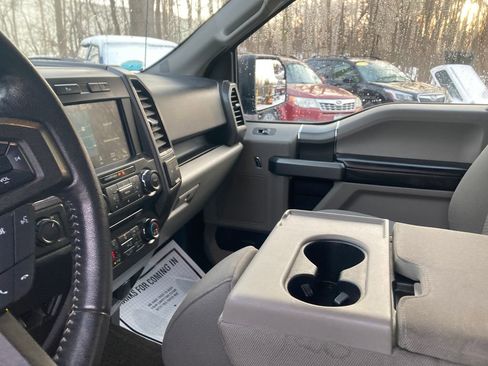 Used 2018 Ford F150 XLT w/ Equipment Group 302A Luxury image 16