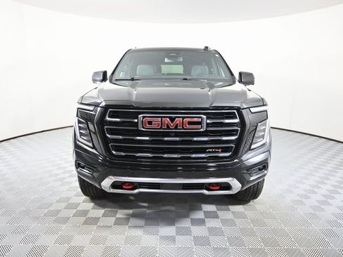 Used 2025 GMC Yukon AT4 image 10