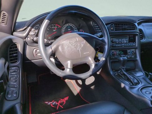 Used 2003 Chevrolet Corvette Base w/ Preferred Equipment Group1 image 15