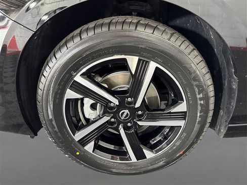Used 2025 Nissan Sentra SV FWD image 22