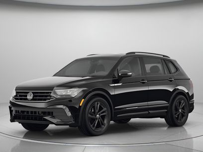 Used 2023 Volkswagen Tiguan SE R-Line