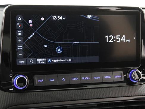 Used 2022 Hyundai Kona Limited image 10