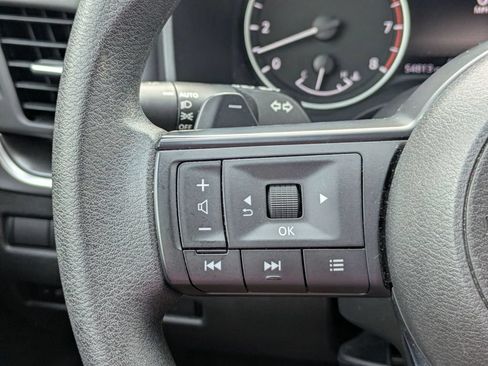 Used 2024 Nissan Rogue SV AWD/4WD image 15