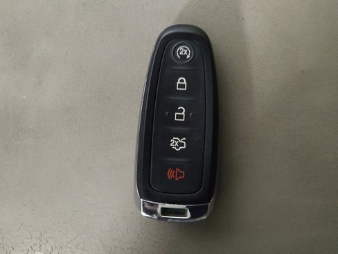 Used 2015 Lincoln MKX FWD w/ Equipment Group 102A image 32