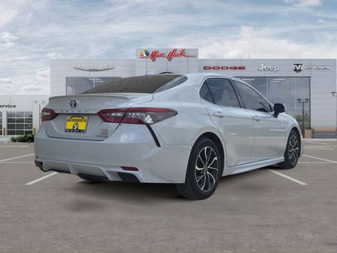 Used 2023 Toyota Camry XSE w/ Navigation Package FWD image 5