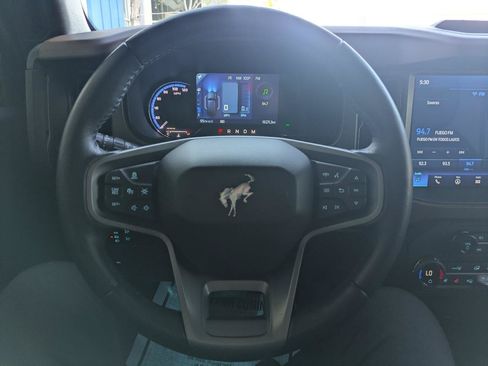 Used 2024 Ford Bronco Outer Banks AWD/4WD image 10