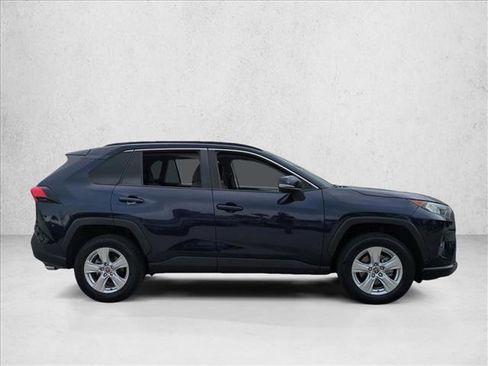 Certified 2021 Toyota RAV4 XLE w/ Convenience Package FWD image 4