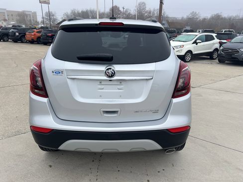 Used 2022 Buick Encore Preferred w/ Safety Package image 6