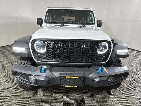 Used 2024 Jeep Wrangler Unlimited AWD/4WD image 8