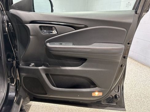 Used 2023 Honda Ridgeline Black Edition image 19