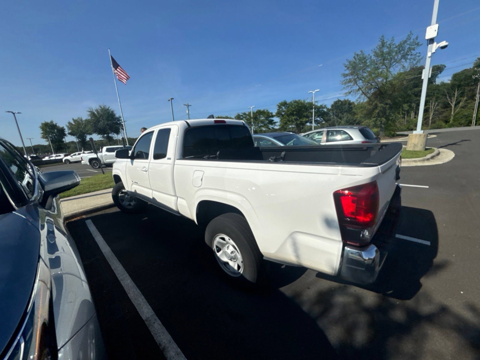 Used 2022 Toyota Tacoma SR5 RWD image 21