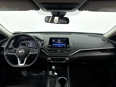 Used 2021 Nissan Altima 2.5 SV w/ SV Premium Package FWD image 18
