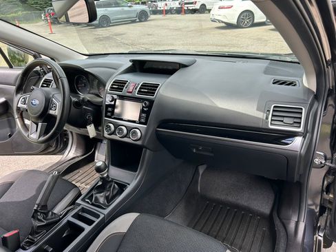 Used 2017 Subaru Crosstrek 2.0i Premium AWD/4WD image 24
