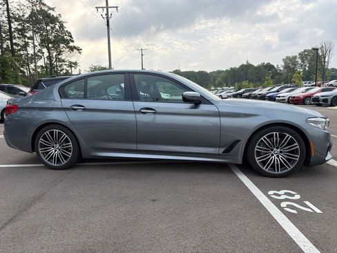 Used 2017 BMW 530i xDrive AWD/4WD image 3