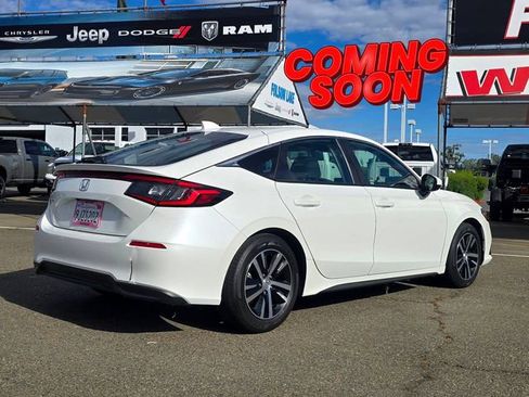 Used 2024 Honda Civic LX image 3