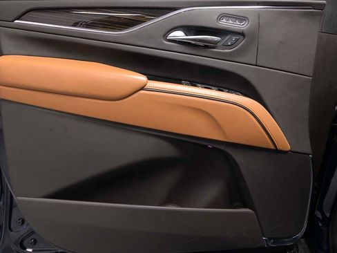 Used 2021 Cadillac Escalade Sport w/ Driver Assist Tech Package image 6