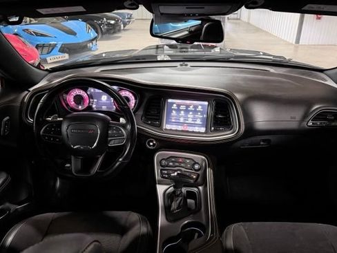 Used 2022 Dodge Challenger R/T Scat Pack RWD image 28
