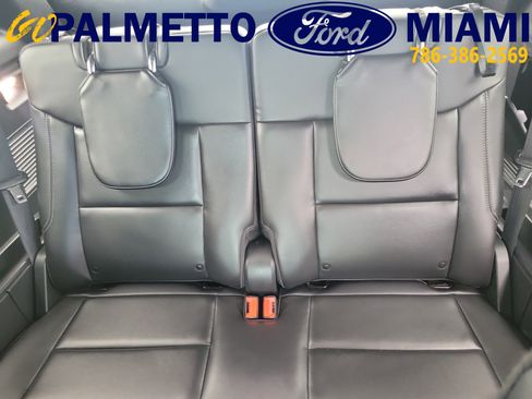 Used 2023 Ford Explorer XLT w/ Equipment Group 202A RWD image 15