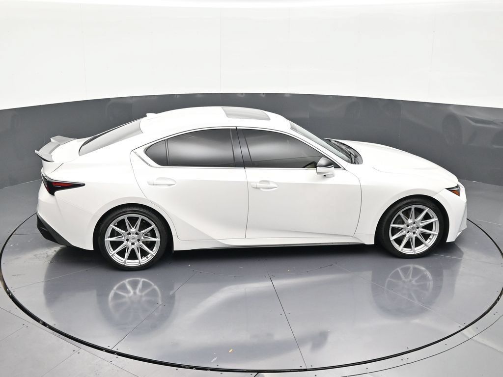 Used 2023 Lexus IS 300 w/ Comfort Package RWD image 17