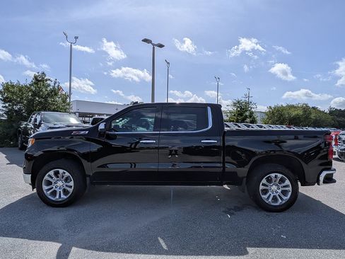 Certified 2026 Chevrolet Silverado 1500 LTZ w/ Technology Package AWD/4WD image 6