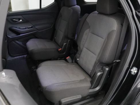Used 2023 Chevrolet Traverse LT AWD/4WD image 8