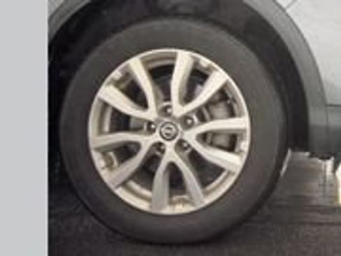 Used 2020 Nissan Rogue Sport SV FWD image 9