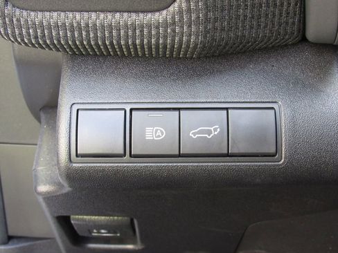 Certified 2023 Toyota bZ4X AWD image 34