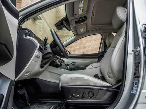 Certified 2025 Hyundai Tucson SEL AWD/4WD image 46
