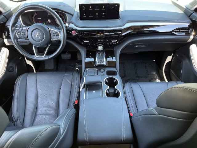 Certified 2024 Acura MDX w/ Technology Package FWD image 9