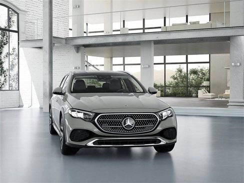 New 2026 Mercedes-Benz E 450 4MATIC All-Terrain Wagon image 8