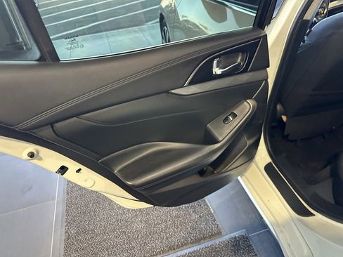 Used 2018 Nissan Maxima 3.5 S image 11