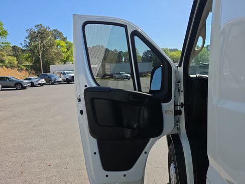 Used 2026 RAM ProMaster 2500 w/ Convenience Group FWD image 15