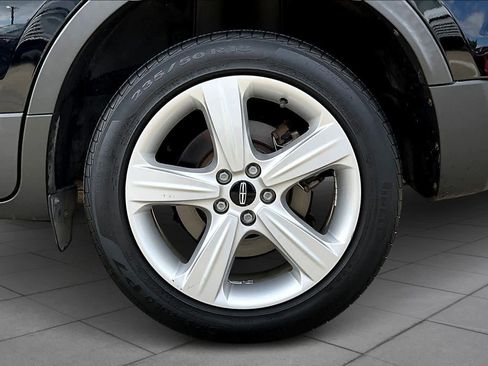 Used 2017 Lincoln MKC Premiere image 9