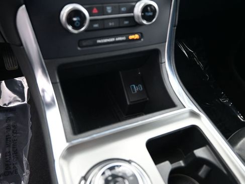 Used 2022 Ford Edge Titanium w/ Equipment Group 301A image 21