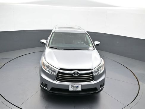 Certified 2016 Toyota Highlander XLE AWD/4WD image 37