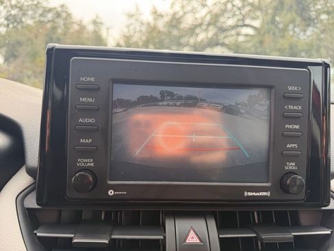 Used 2020 Toyota RAV4 XLE w/ Convenience Package image 22