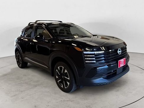 New 2026 Nissan Kicks SV w/ Cold Weather Package AWD/4WD image 8