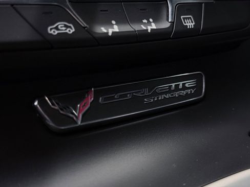 Used 2019 Chevrolet Corvette Stingray Coupe w/ Carbon Flash Badge Package image 51