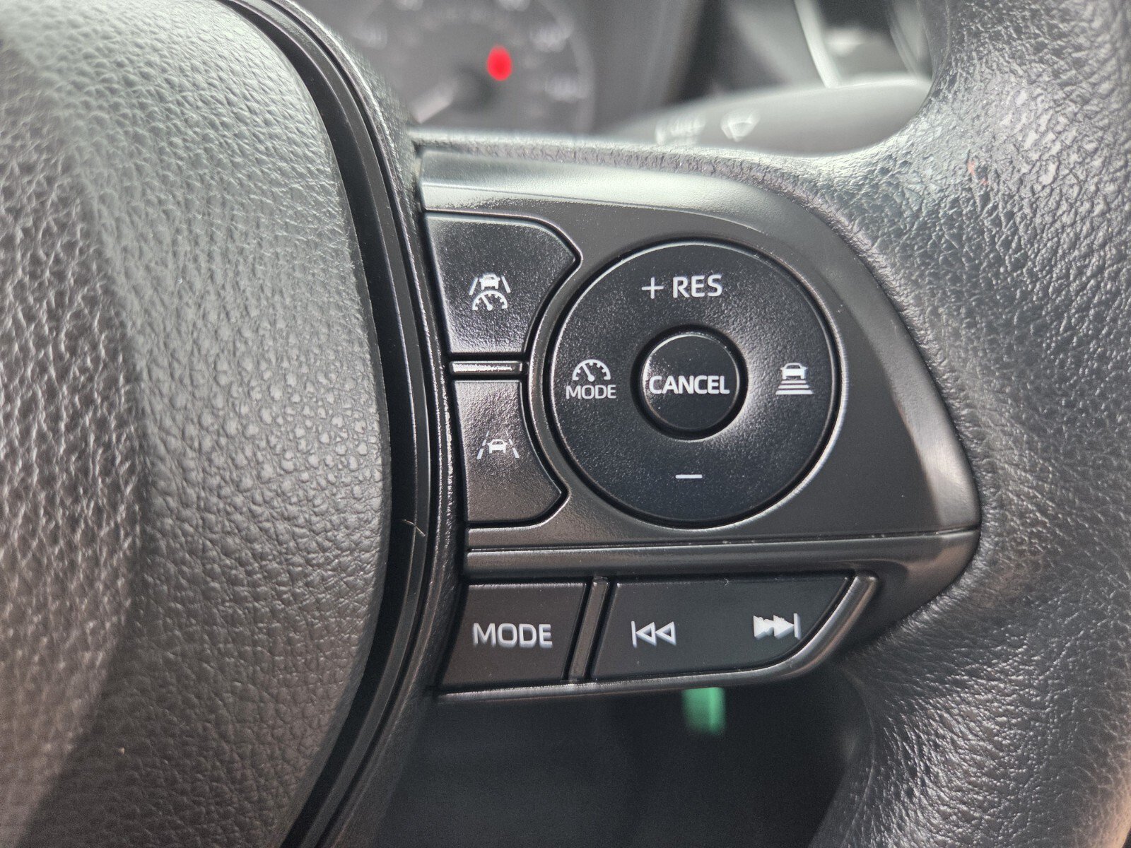 Used 2024 Toyota Corolla LE FWD image 25