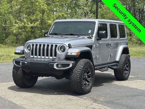 Used 2018 Jeep Wrangler Unlimited Sahara w/ Dual Top Group AWD/4WD image 31