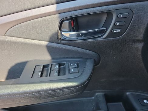 Used 2023 Honda Ridgeline RTL-E image 12