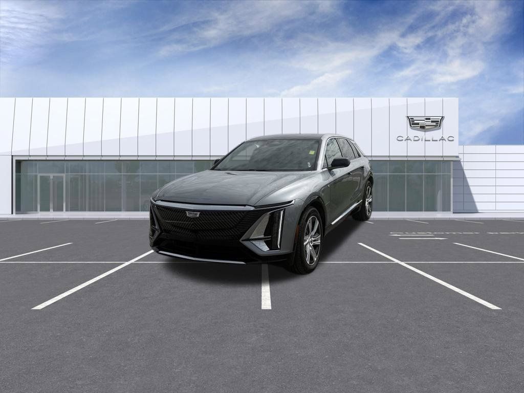 Certified 2024 Cadillac Lyriq Tech w/ LPO, Floor Liner Package AWD/4WD image 6