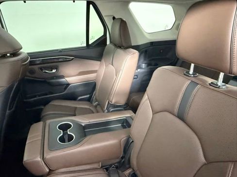 Used 2025 Honda Pilot Elite image 40