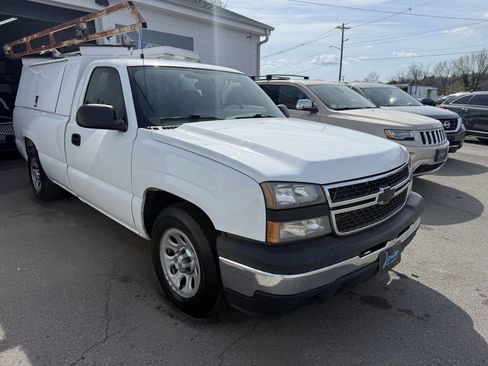 Used 2007 Chevrolet Silverado 1500 W/T image 3