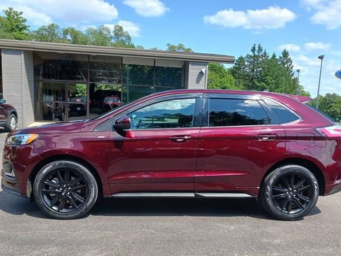Used 2024 Ford Edge ST-Line w/ Class II Trailer Tow Package AWD/4WD image 2
