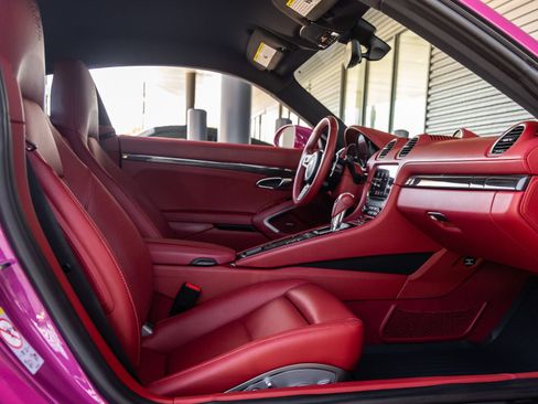 Certified 2024 Porsche 718 Cayman S RWD image 39