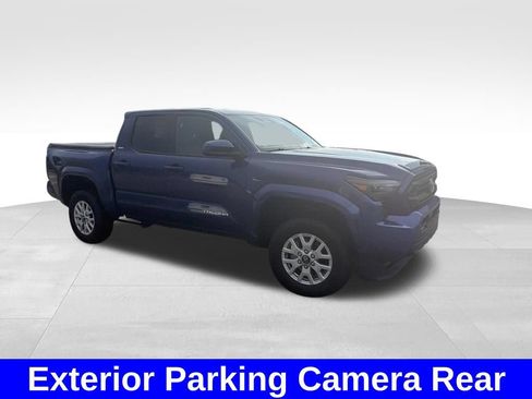 Used 2025 Toyota Tacoma SR5 AWD/4WD image 6