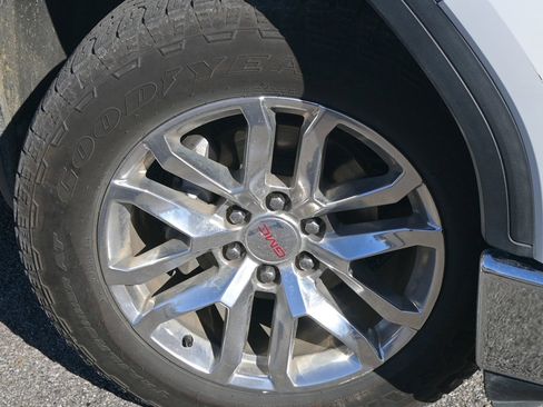 Used 2020 GMC Sierra 1500 SLT w/ SLT Premium Plus Package image 3